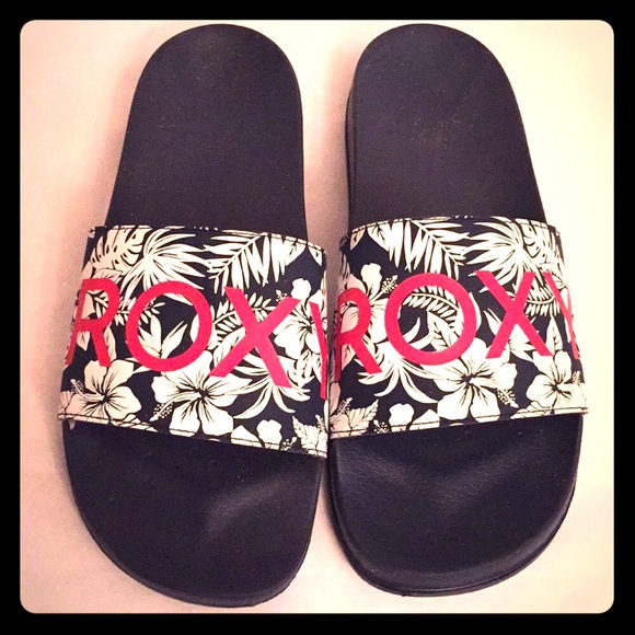 Roxy Shoes - 😎Only 1 PAIR! Roxy Slides🌴